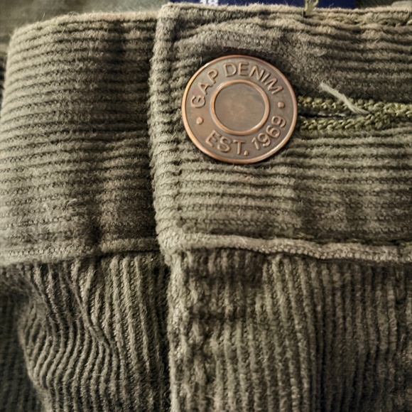 GAP 31x30 Denim Olive Corduroy Slim Straight Pants Boys's Size 18 (31in. Waist) - Picture 7 of 10